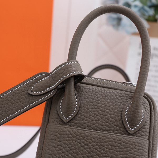 エルメスバッグ背面デザイン